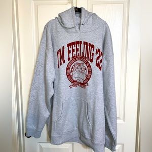 TAYLOR SWIFT - Feelin’ 22 Hoodie